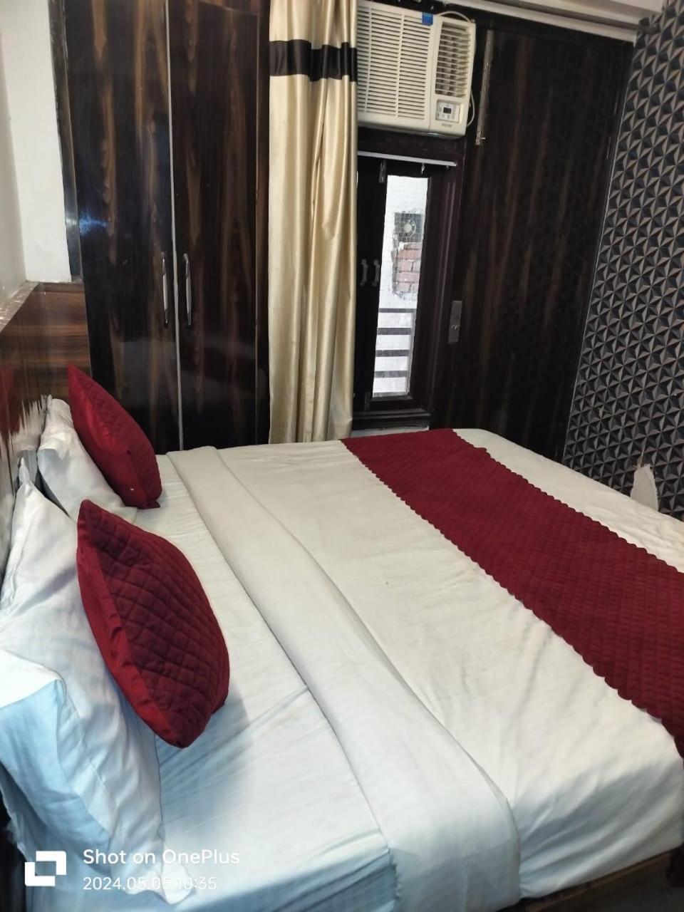 Hotel Janvi Palace Delhi  Extérieur photo