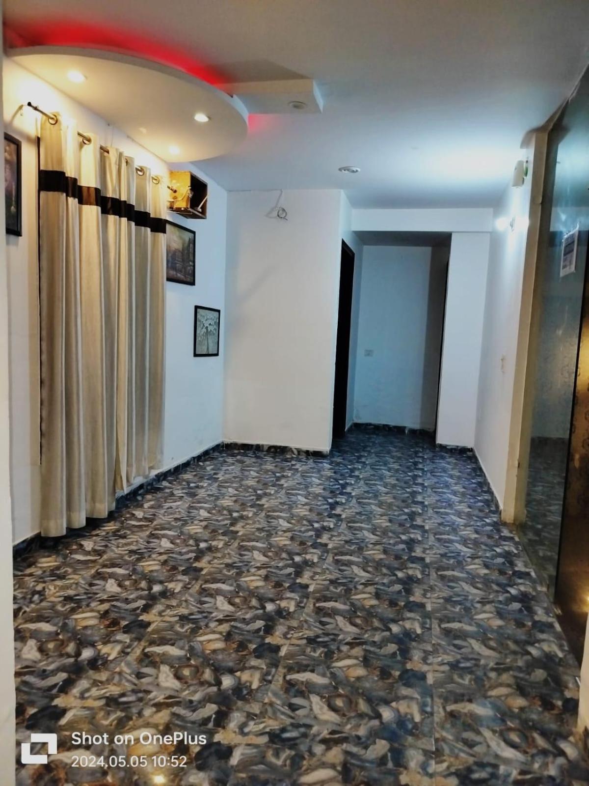 Hotel Janvi Palace Delhi  Extérieur photo